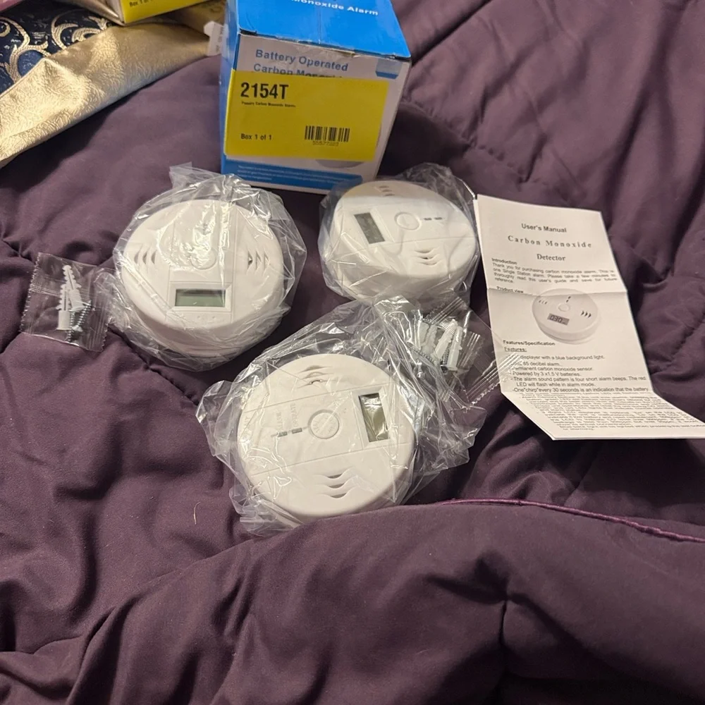 Battery Operated Carbon Monoxide Detectors set of 3 - Picture 4 of 4